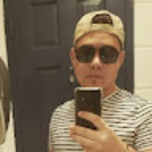 Meet your Posher, Carlos alejandro